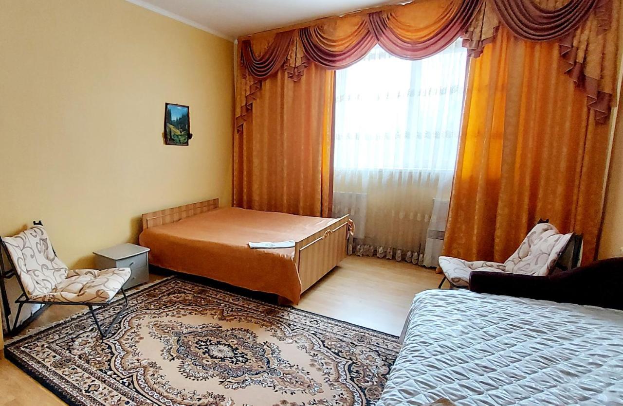 Hotel BB STUDENT Choest Buitenkant foto
