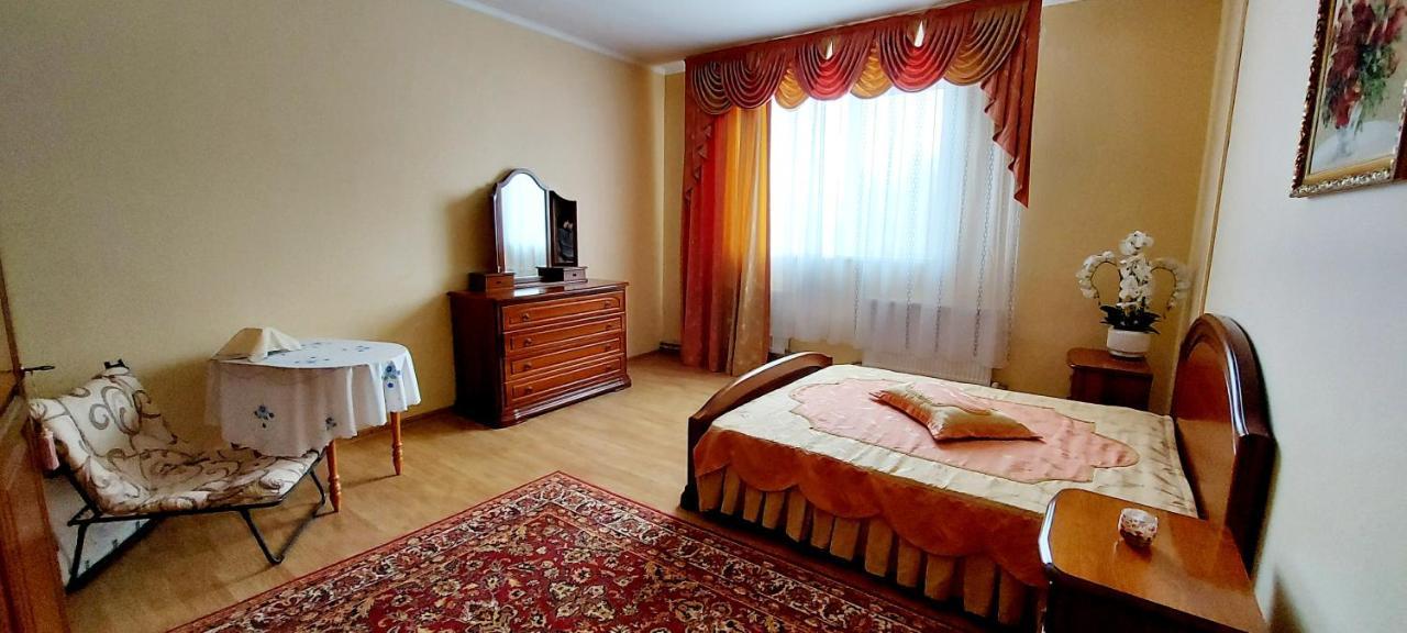 Hotel BB STUDENT Choest Buitenkant foto